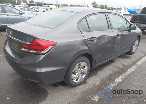 2015 Honda Civic Lx z USA, uszkodzony, nr VIN 19XFB2F51FE097406